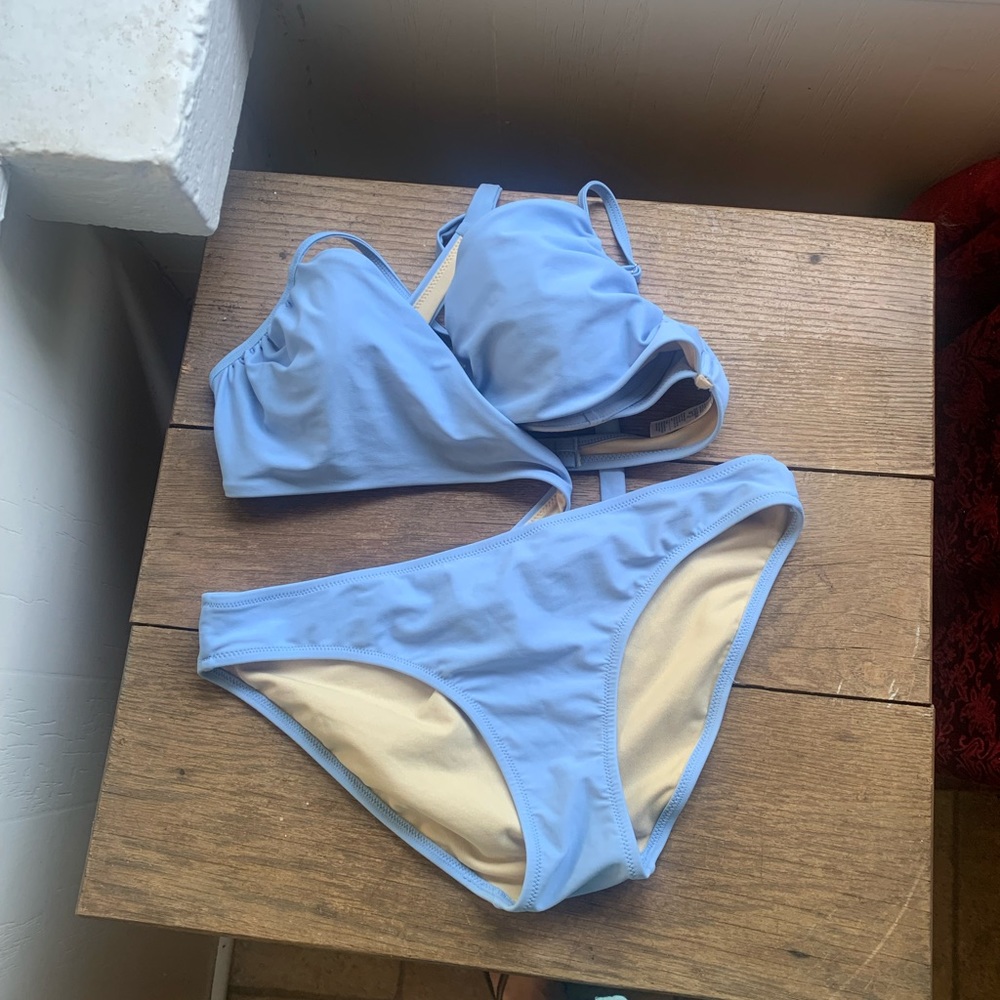 Old Navy Criss Cross Bikini set